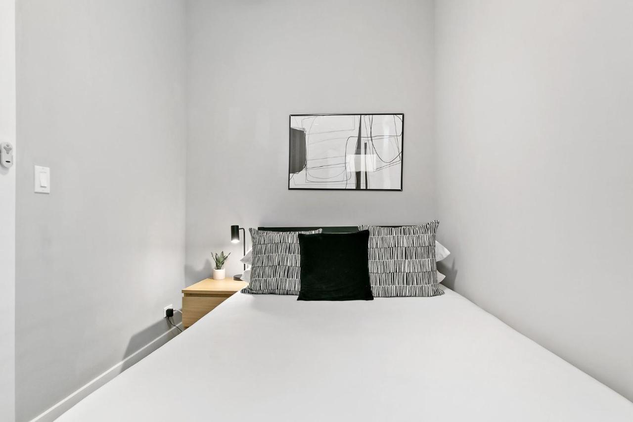 2Br Comfy And Stylish Apt In West Town - Erie 1R Чикаго Екстер'єр фото