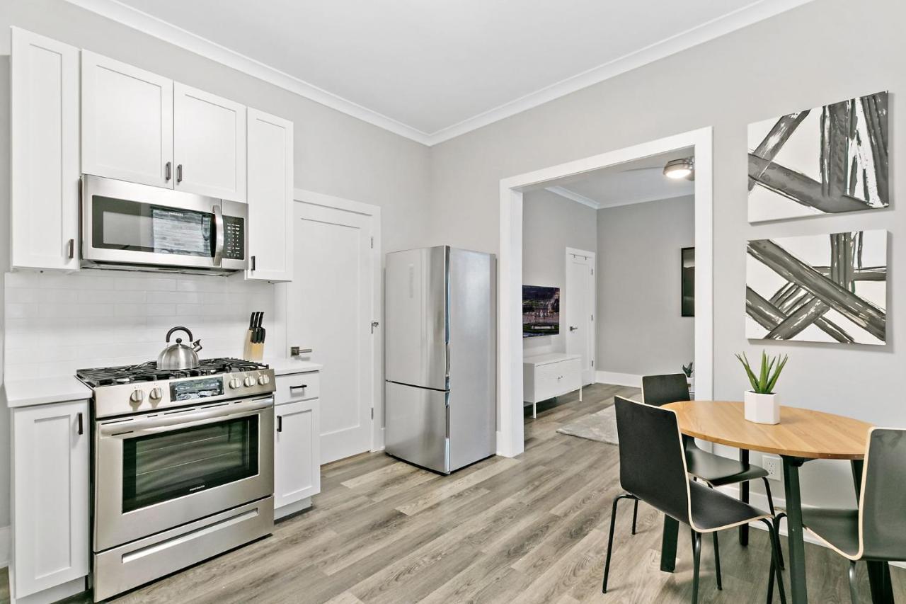 2Br Comfy And Stylish Apt In West Town - Erie 1R Чикаго Екстер'єр фото